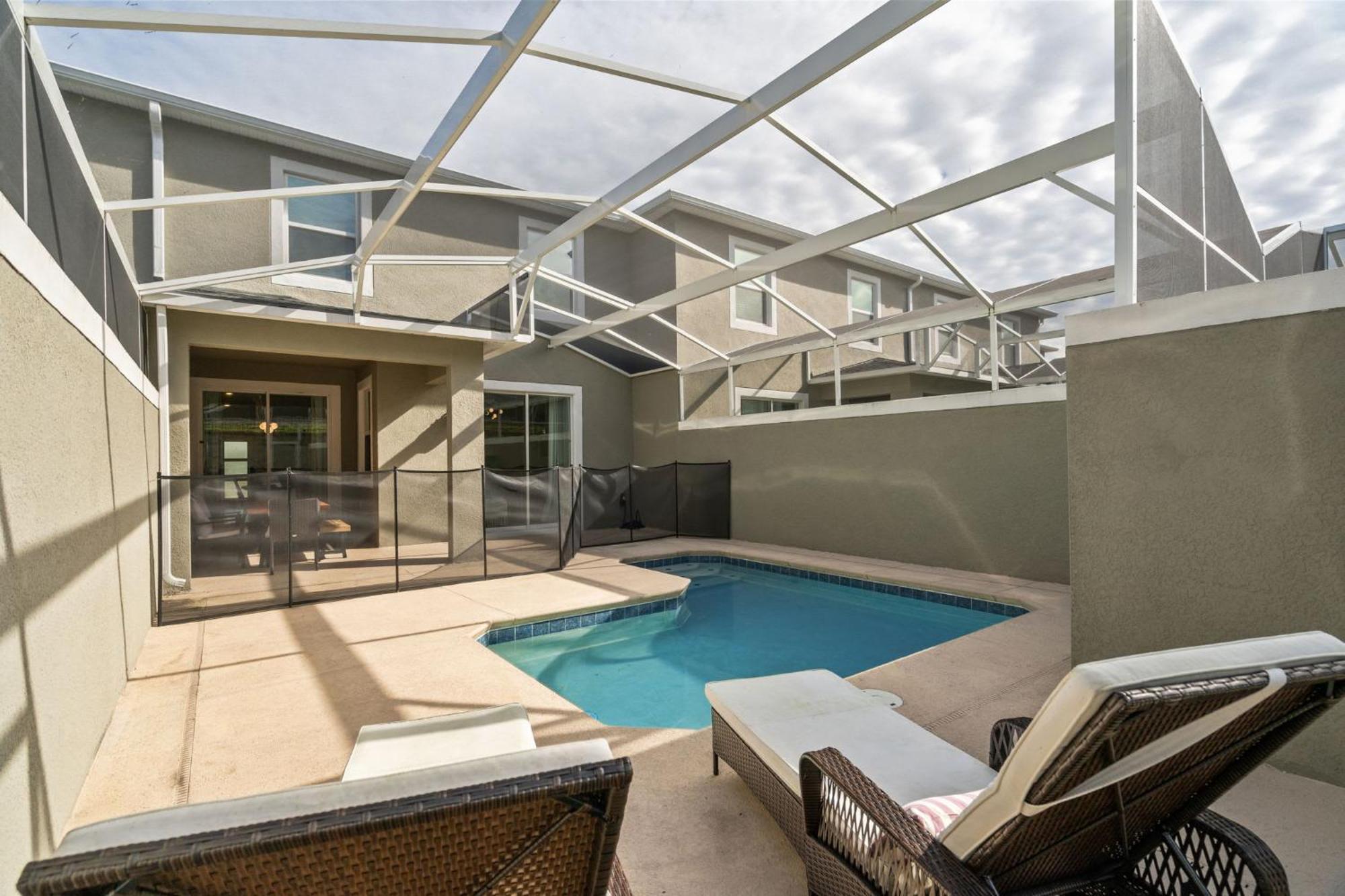 Amazing 4 Bed W Private Pool Close To 1180king *