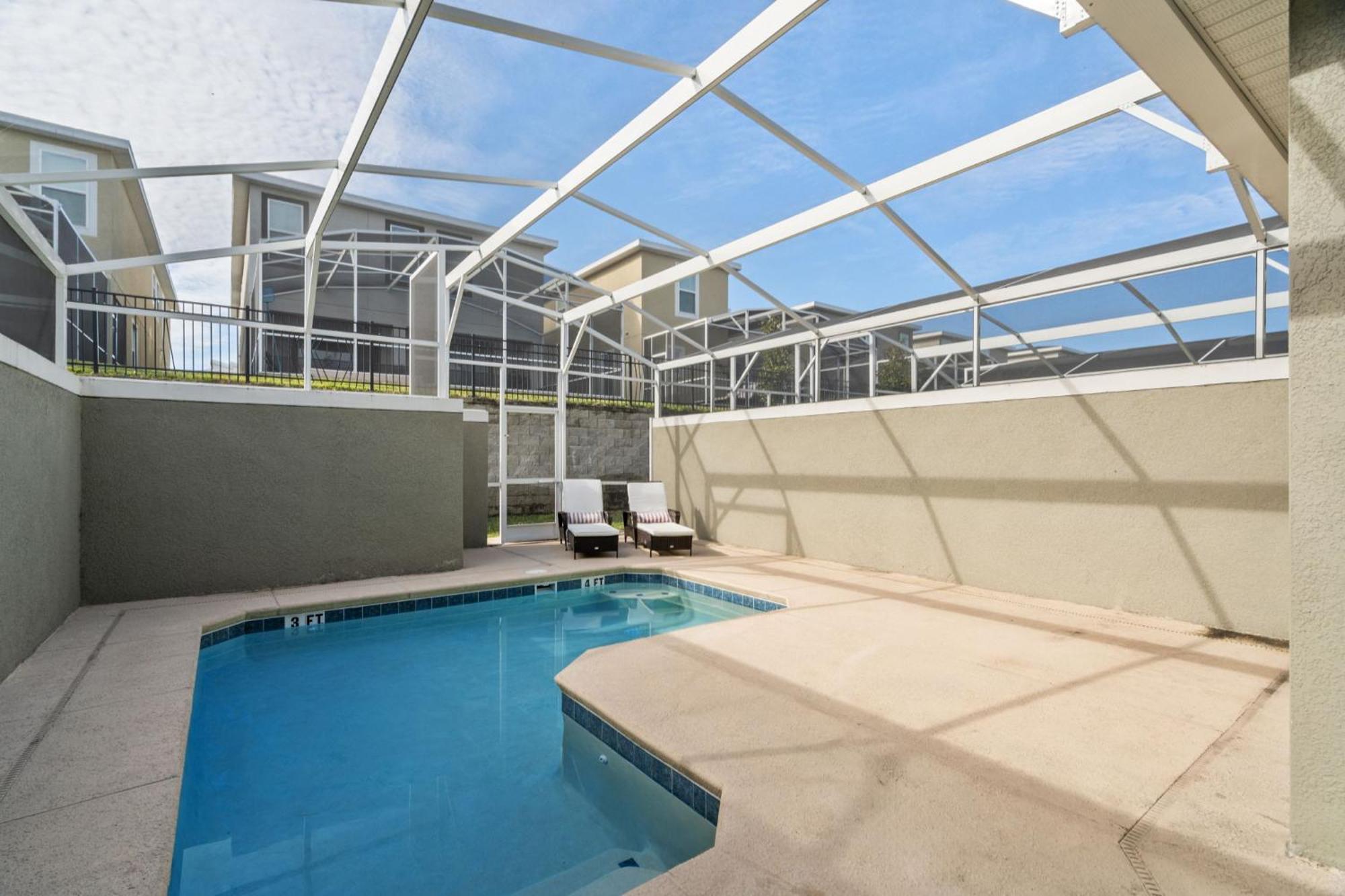 Amazing 4 Bed W Private Pool Close To 1180king Holiday home Kissimmee