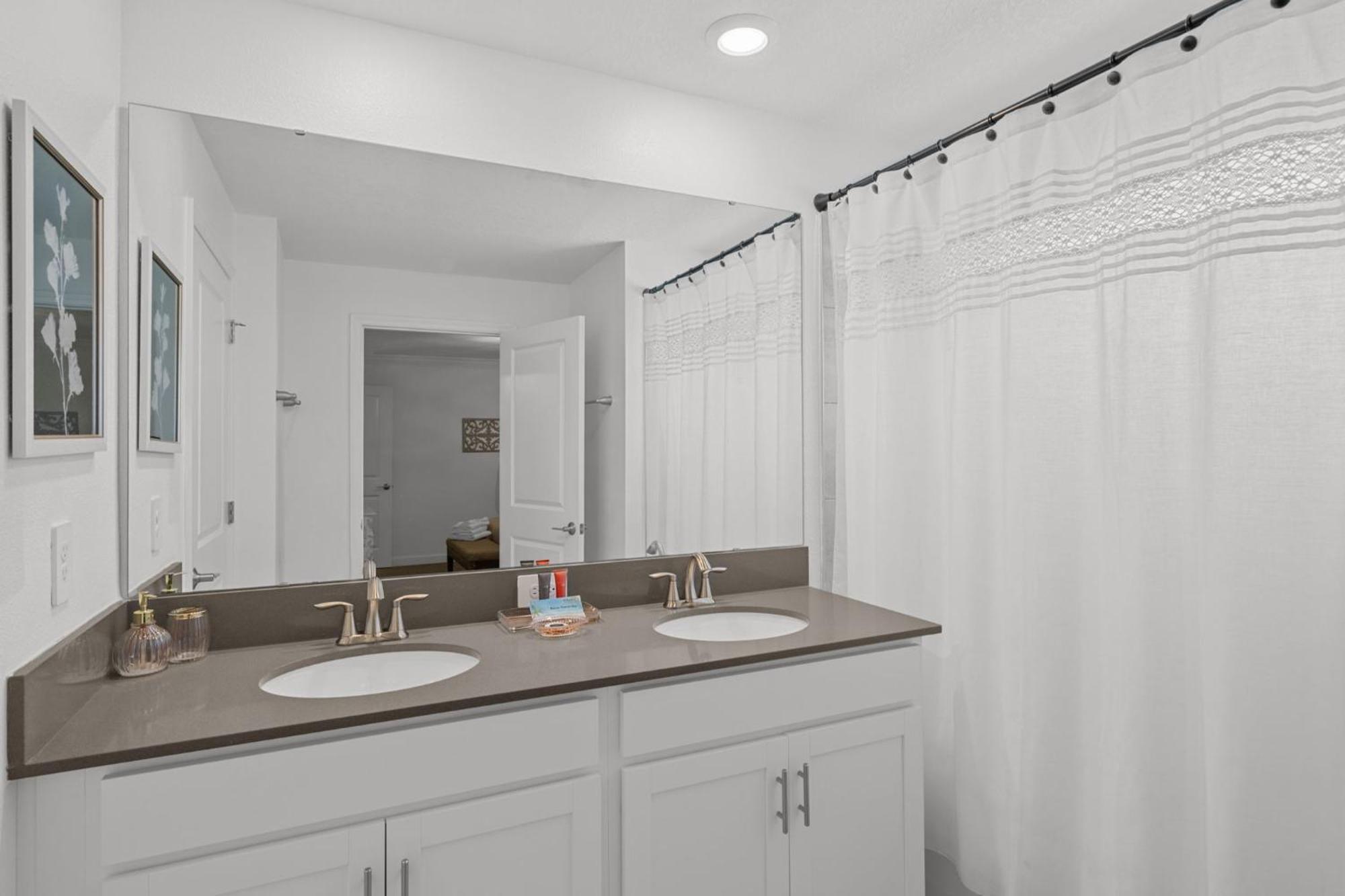 Amazing 4 Bed W Private Pool Close To 1180king * Kissimmee